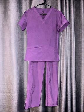 dodo Purple Scrub Set Size Small Like New